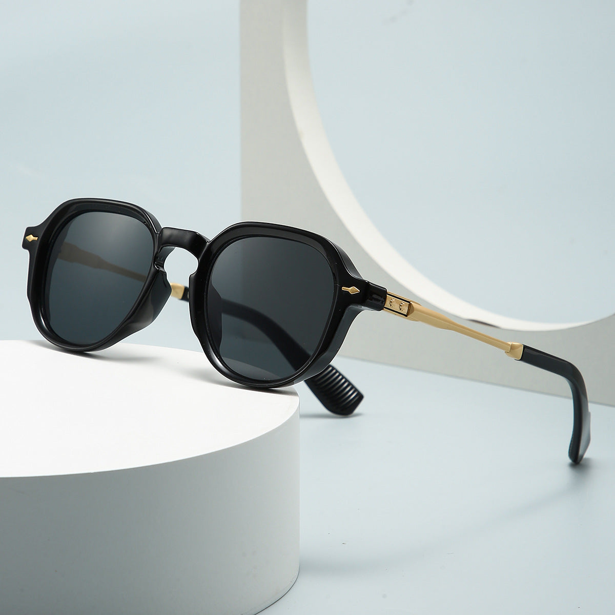 Lennox | Womens Narrow Rectangle Retro Sunglasses - 2