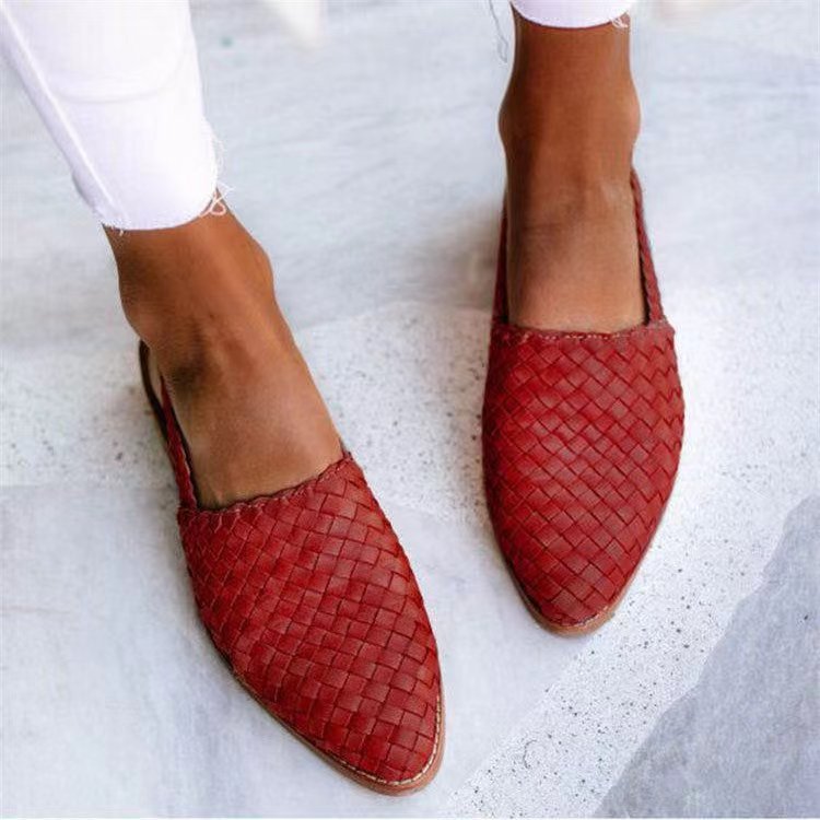Marisol | Womens Pointed Toe Buckle Strap Flat Sandals - 4