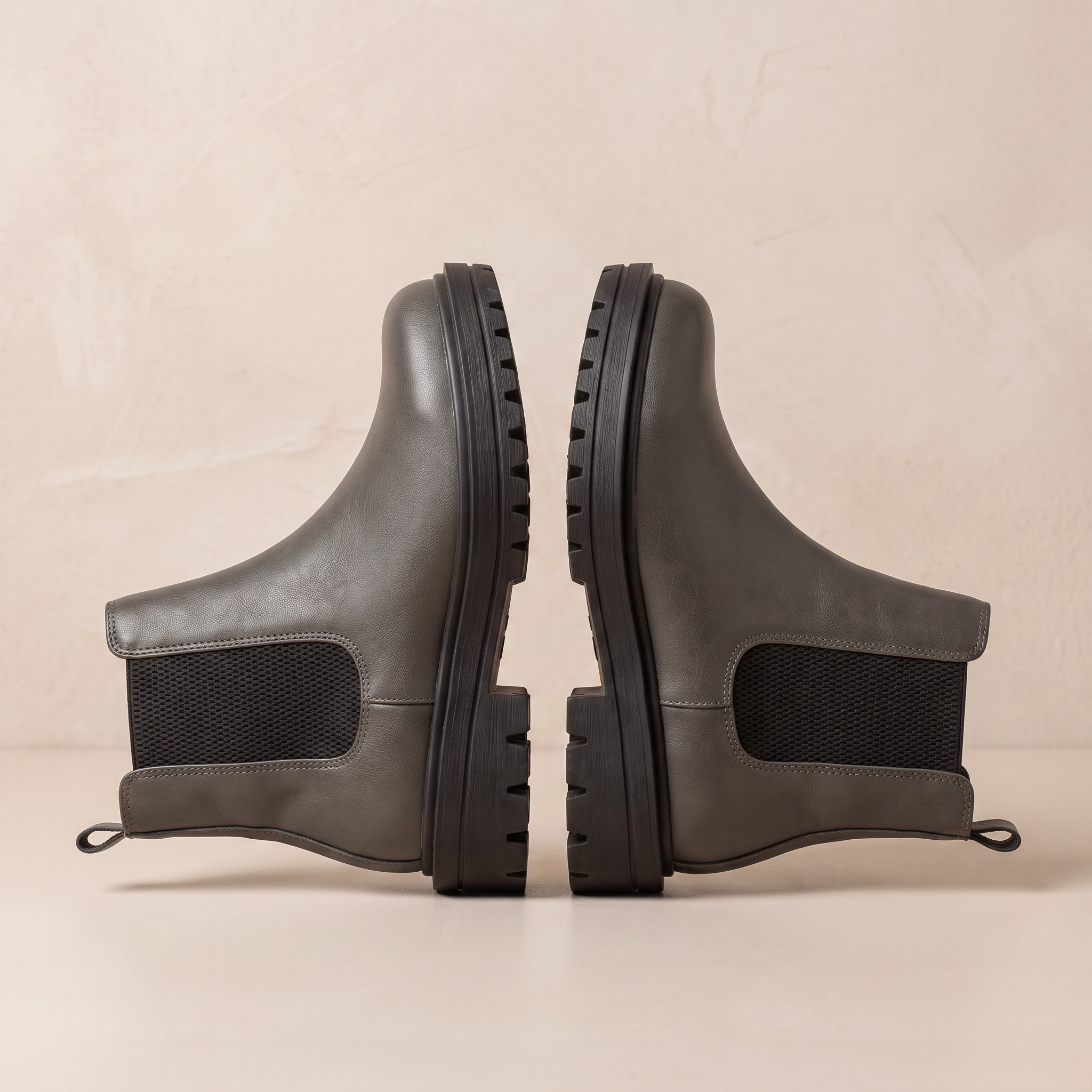 Oscar | Chunky Chelsea Boots Ankle