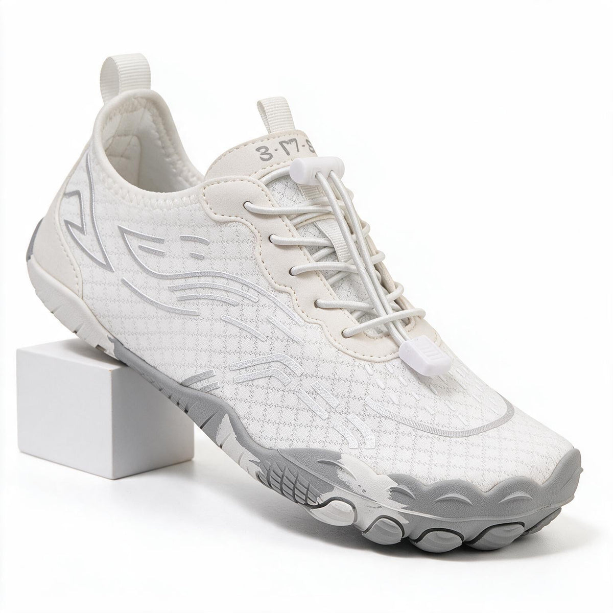 Ridge | Barefoot Minimalist Wide Toe Box Running On Gym Shoes White packshot