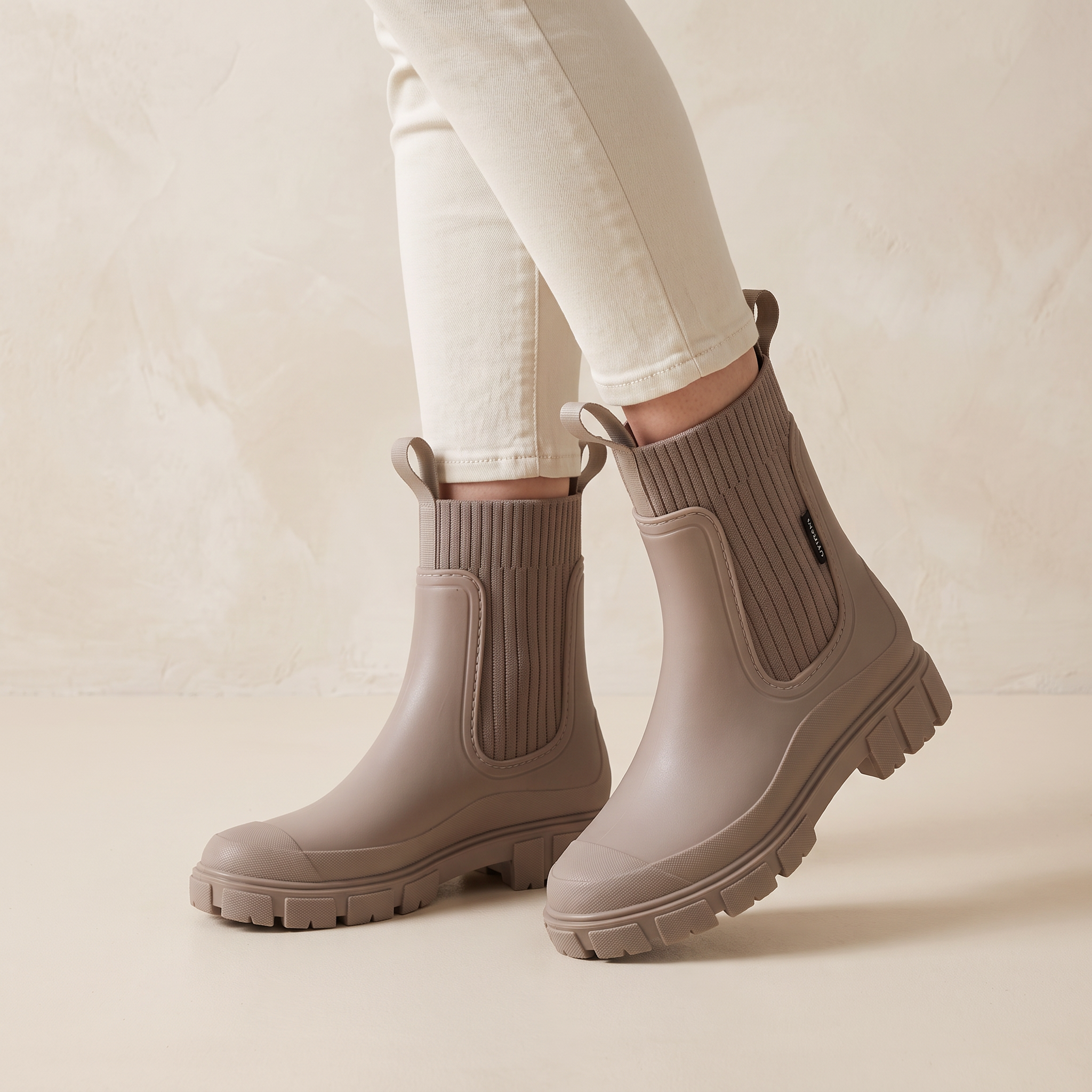 Isadora | Chunky Chelsea Boots Ankle