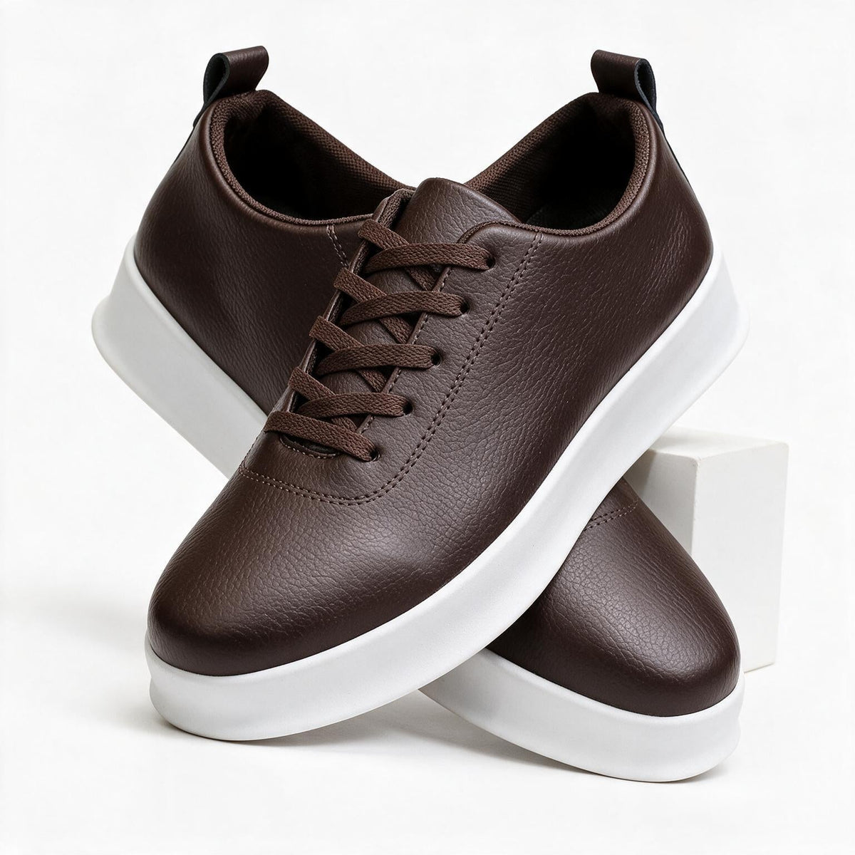 Carsten | Mens White Trainers Slip on Breathable Sports Shoes Brown packshot
