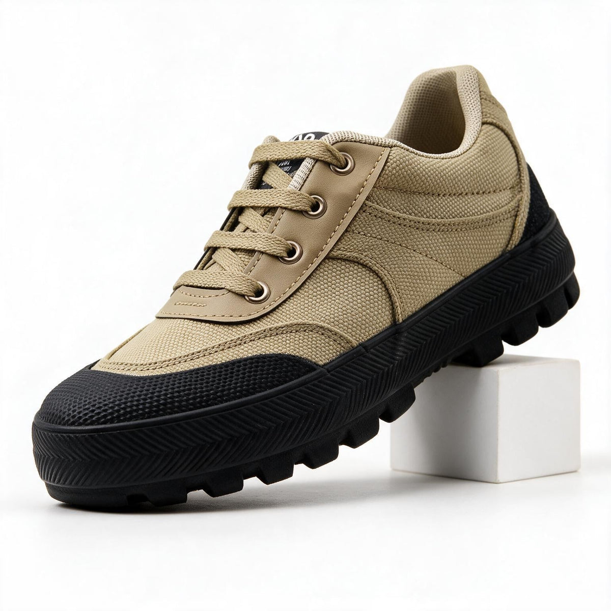 Jonah | Mens Trainers Sports Shoes Non Slip Breathable Running Work Shoes War Eagle 2 packshot