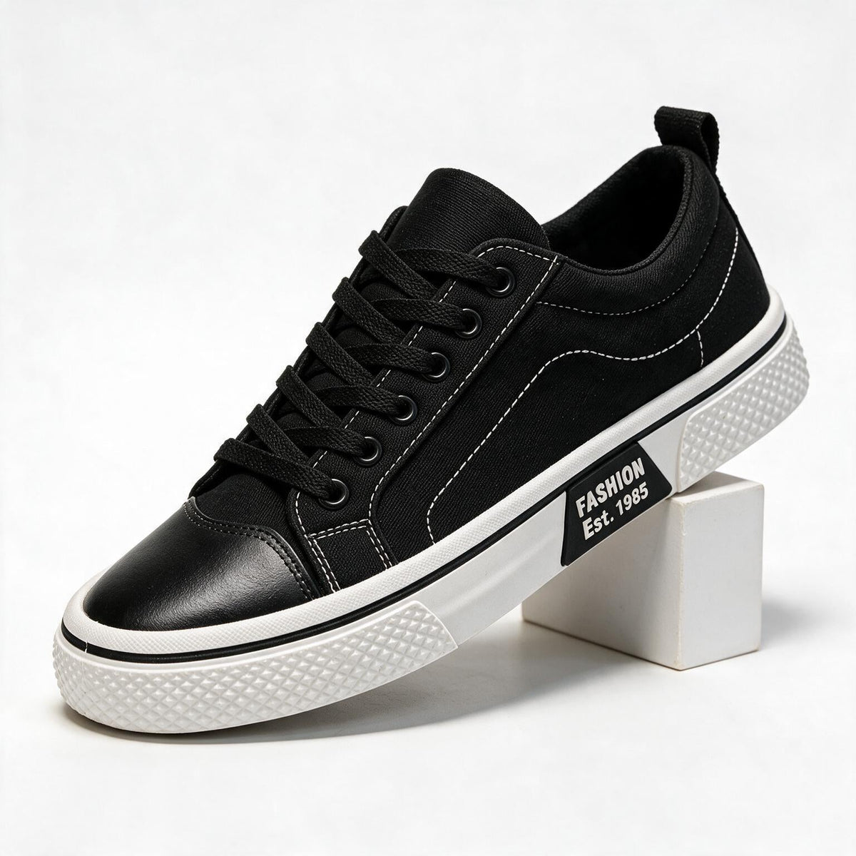 Colm | Mens Trainers Canvas Sneakers Breathable Skate Casual Shoes Black packshot