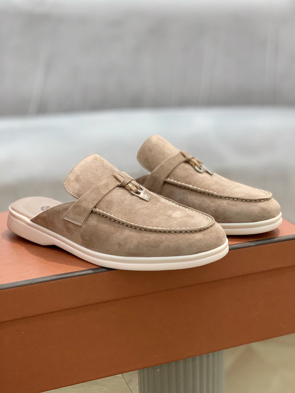 Sasha | Womens Closed Toe Leather Slip On Mules - 11