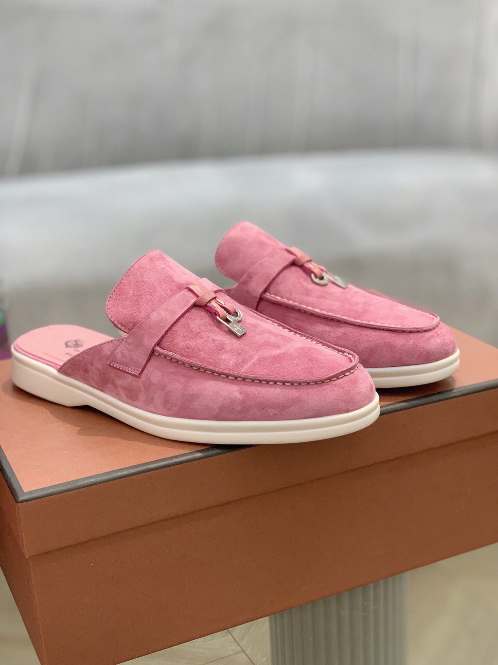Sasha | Womens Closed Toe Leather Slip On Mules - 5