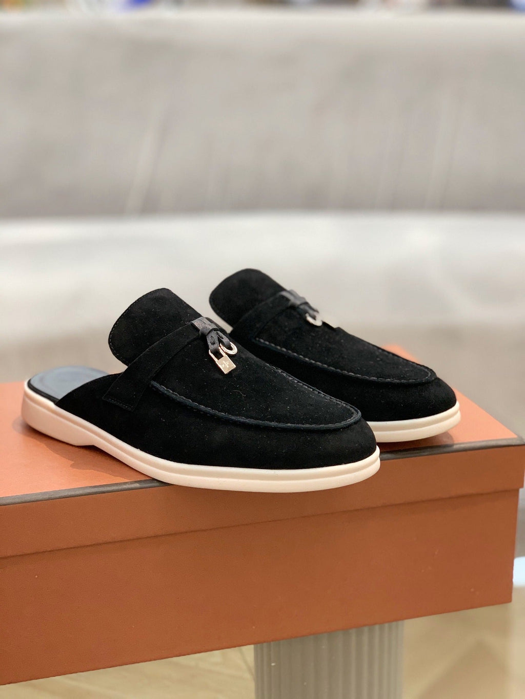 Sasha | Womens Closed Toe Leather Slip On Mules - 7